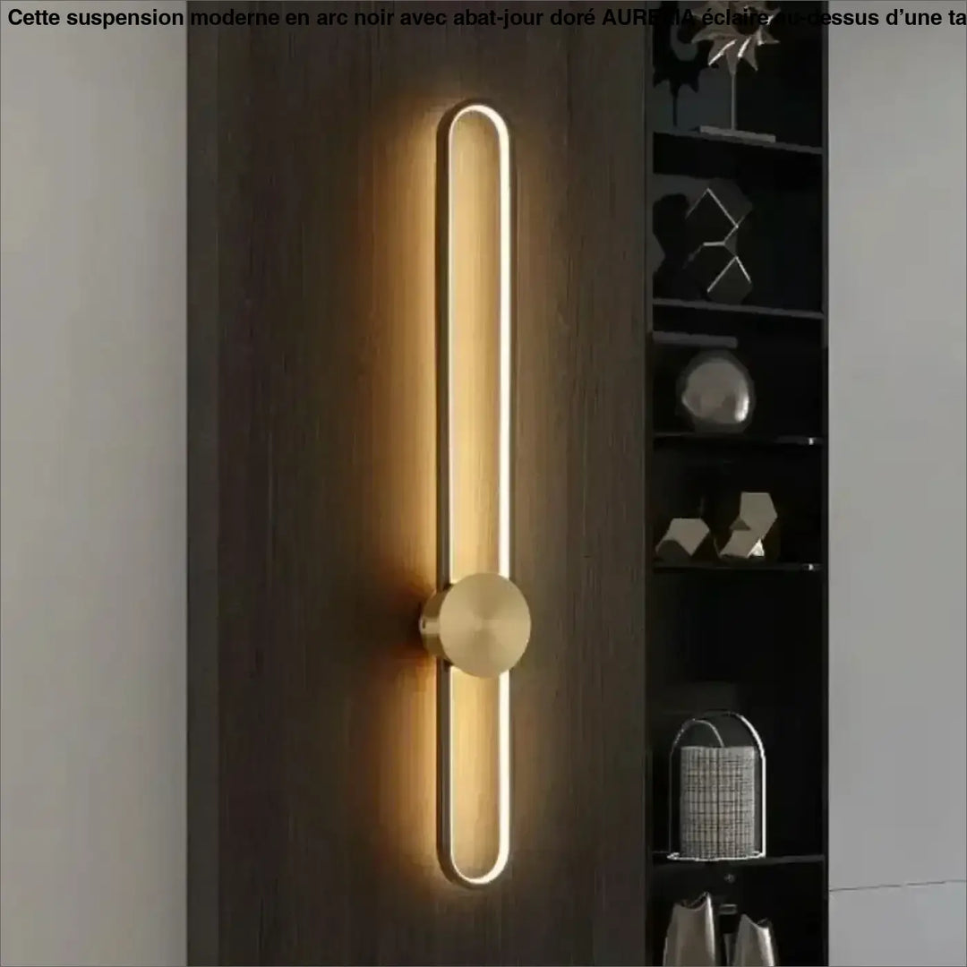 Applique murale led minimaliste avec détail doré au design épuré
