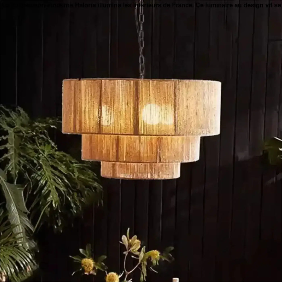 Suspension luminaire en fibres naturelles tressées élégante