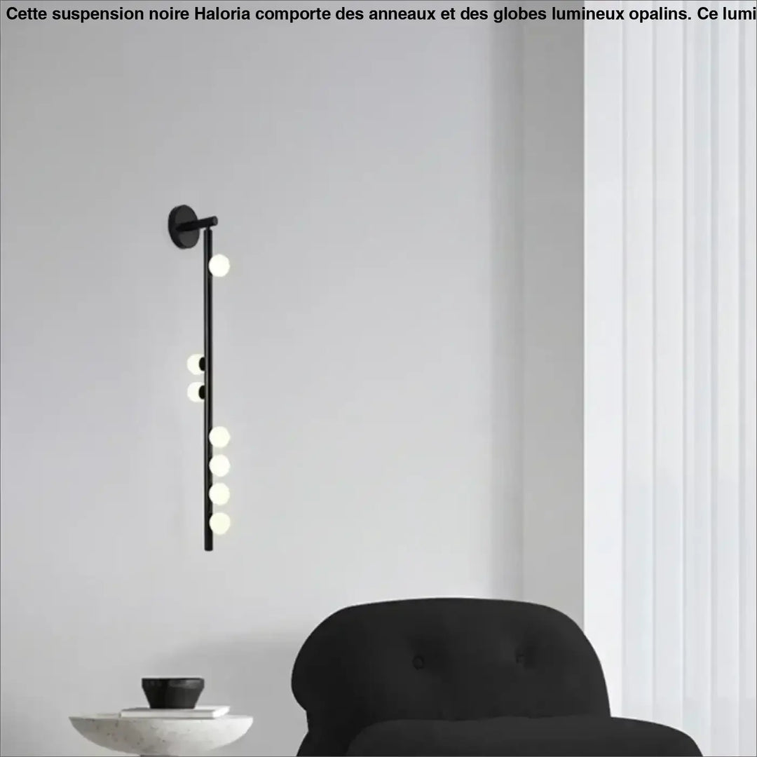 Applique murale élancée en laiton avec globes opalins