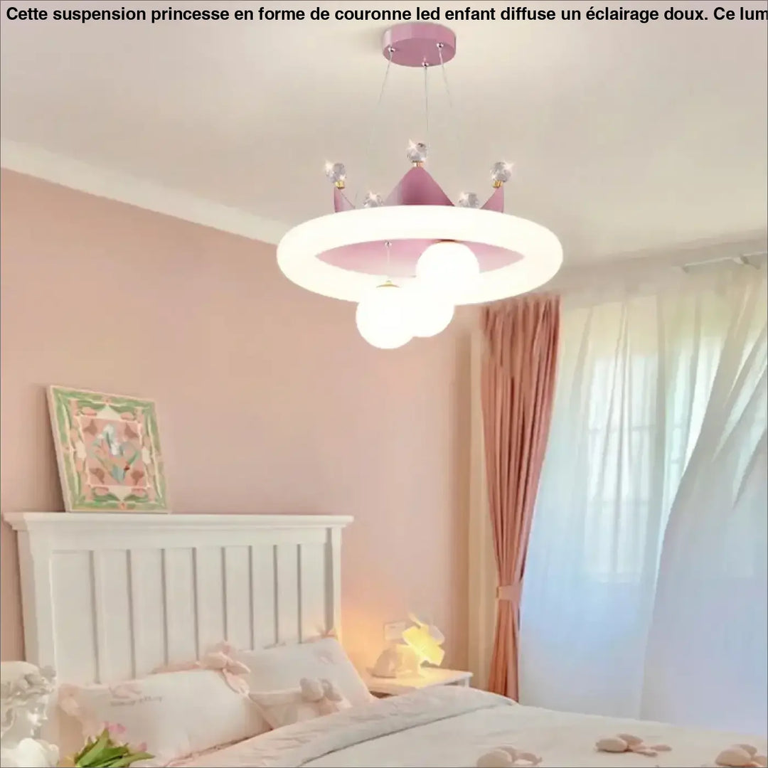 Suspension princesse en couronne LED enfant

