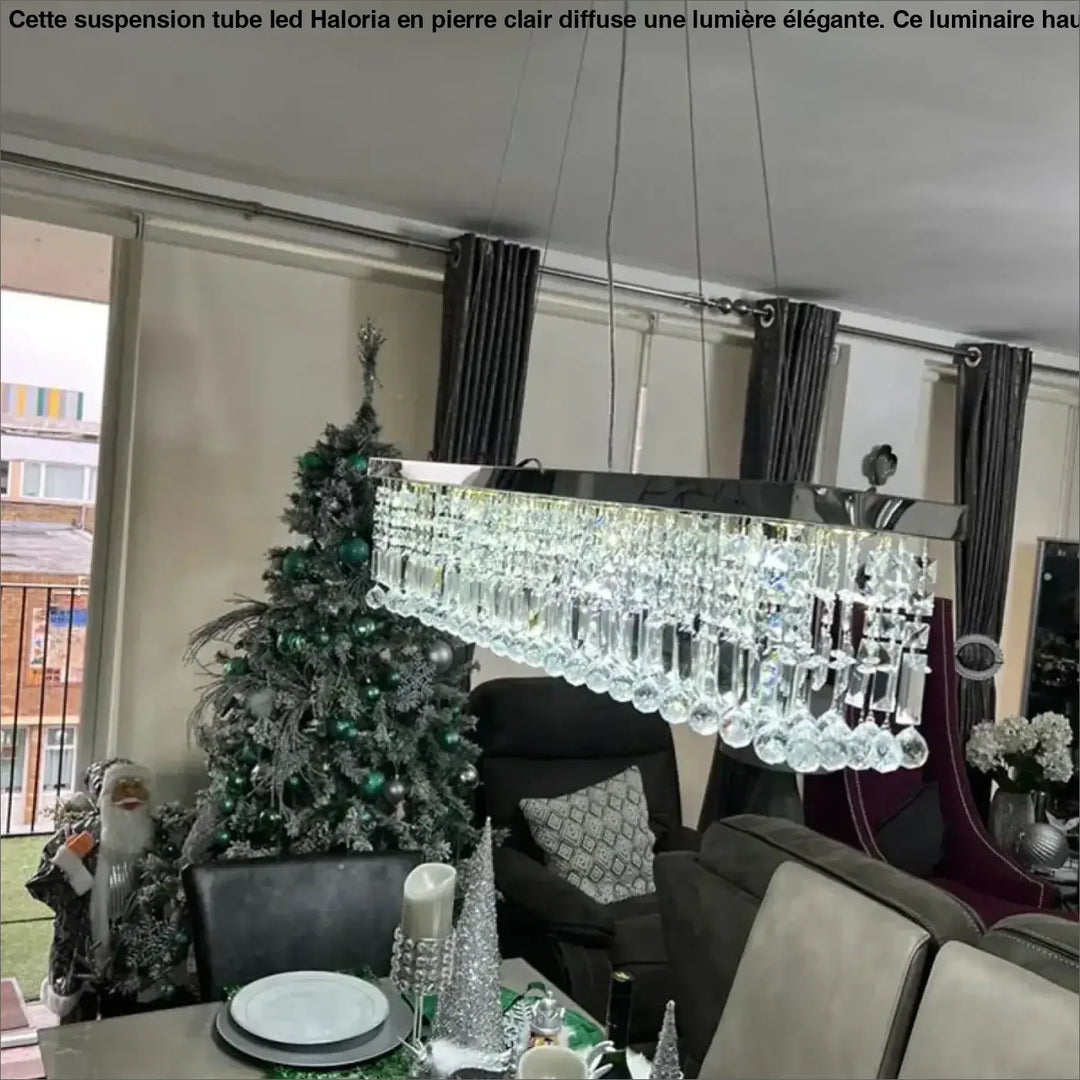 Suspension rectangulaire dorée avec pampilles en cristal moderne

