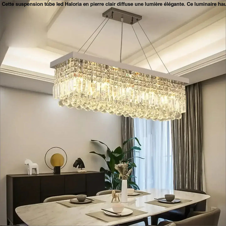 Suspension rectangulaire dorée avec pampilles en cristal moderne

