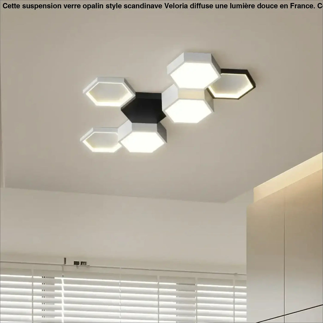 Plafonnier LED moderne à hexagones blancs et noirs imbriqués

