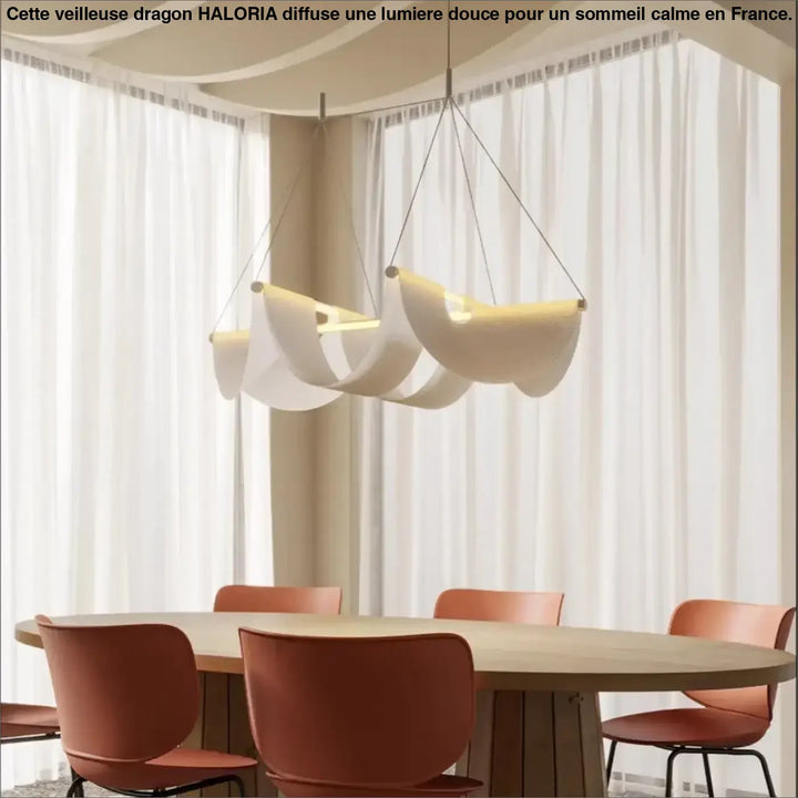 Suspension luminaire nautilus en voilage ondulé blanc avec abat-jours superposés et courbés design contemporain