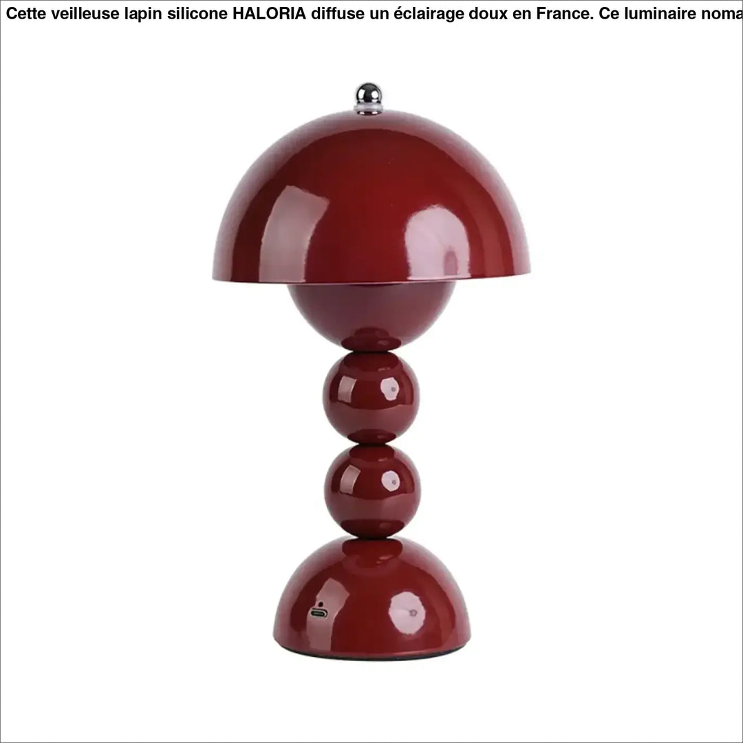 Lampe de table velvet rouge laqué chevet design rétro chic avec base segmentée et finial métallique brillant