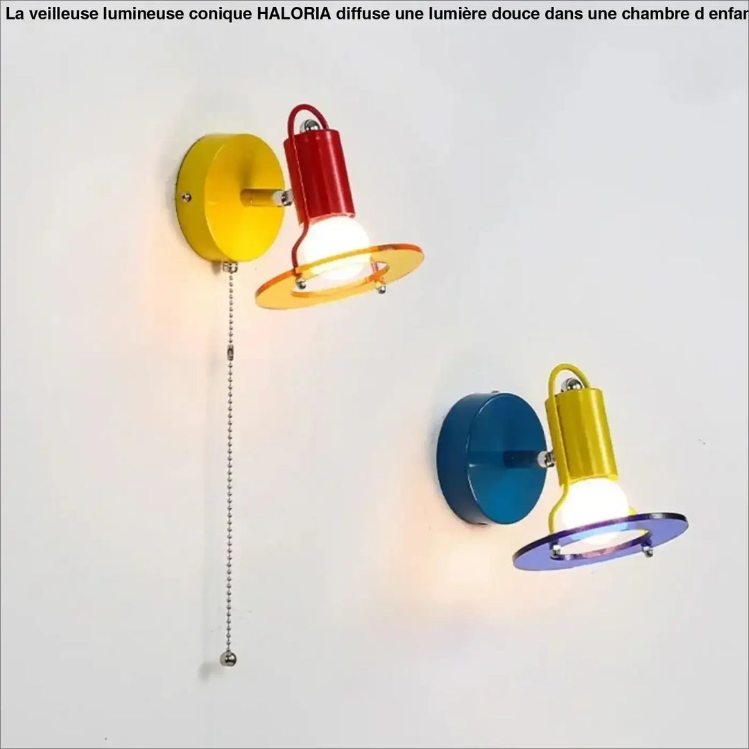 Applique murale colorée vinty avec bases circulaires jaunes et bleues et abat-jours translucides orange et violet