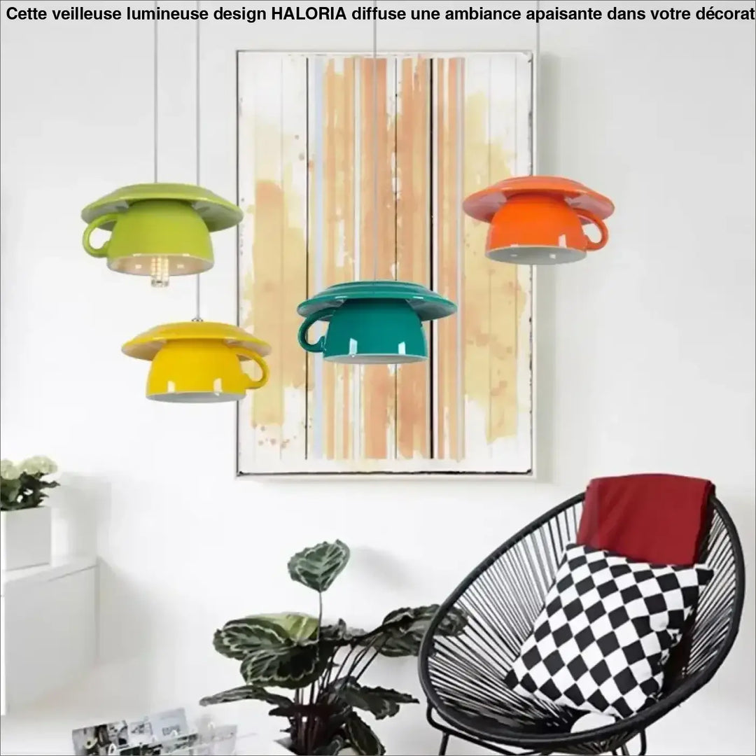 Suspension luminaire tasse tassa en céramique brillante et colorée avec design contemporain en vert, orange, jaune et teal