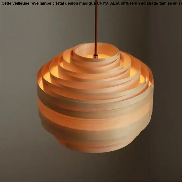 Suspension bois artisanale avec lumière douce chic
